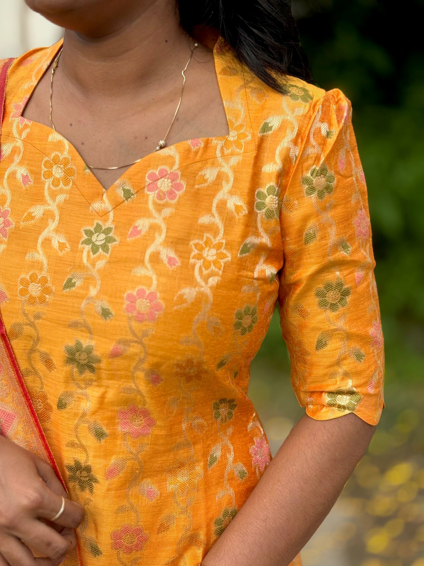 LA283~Mango Banarasi suit✨