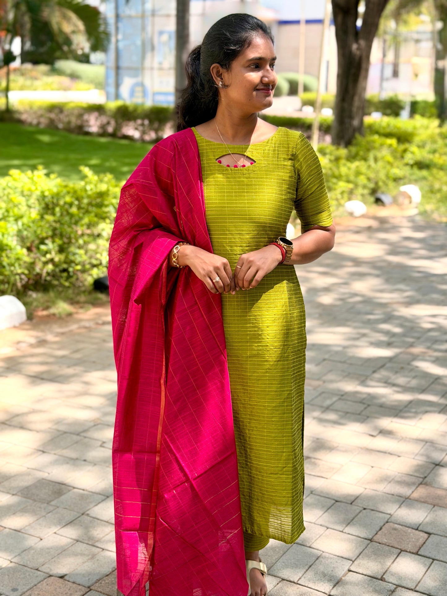 Radhika 🌺