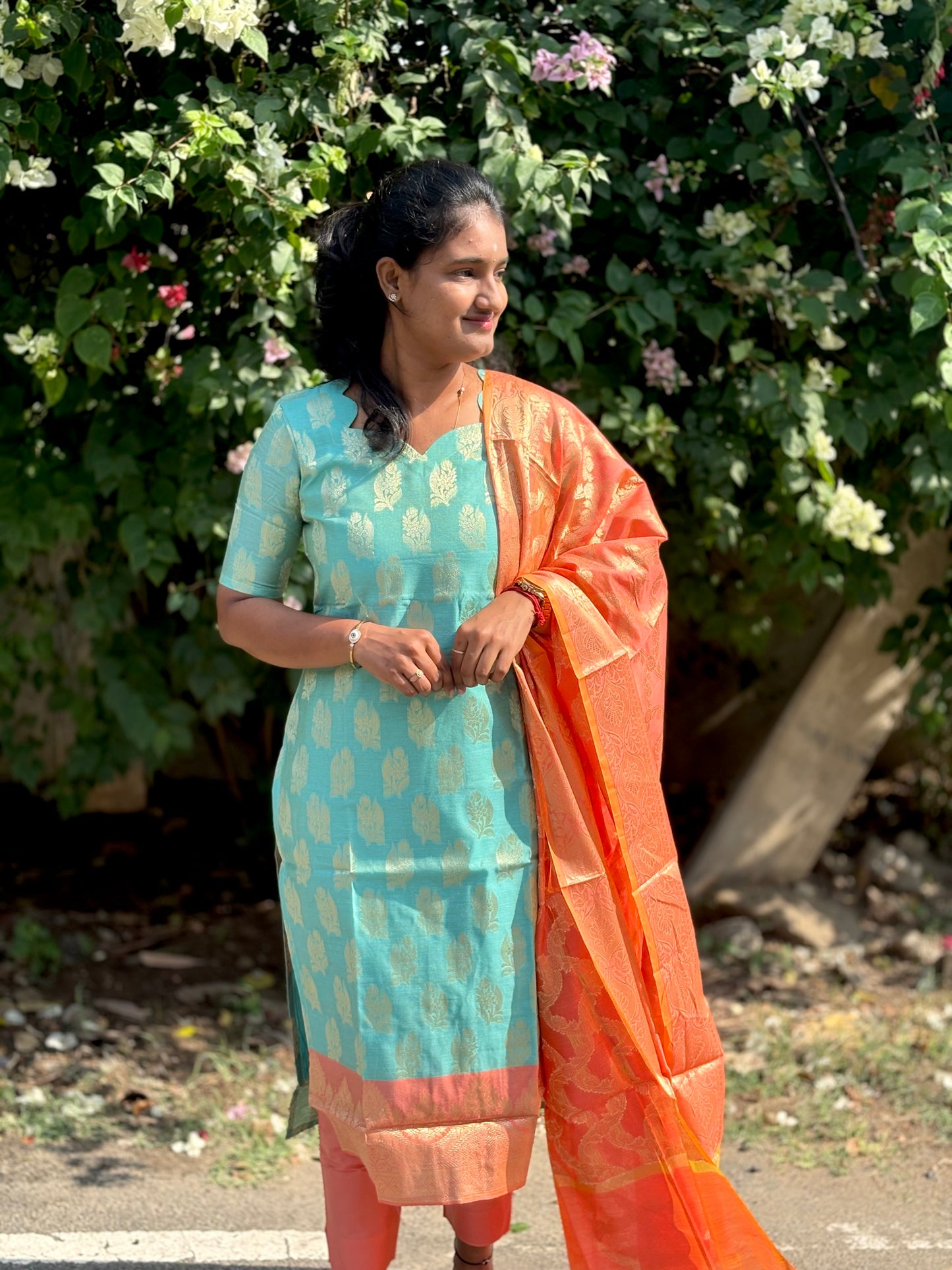LA274~Banarasi suit 🧡