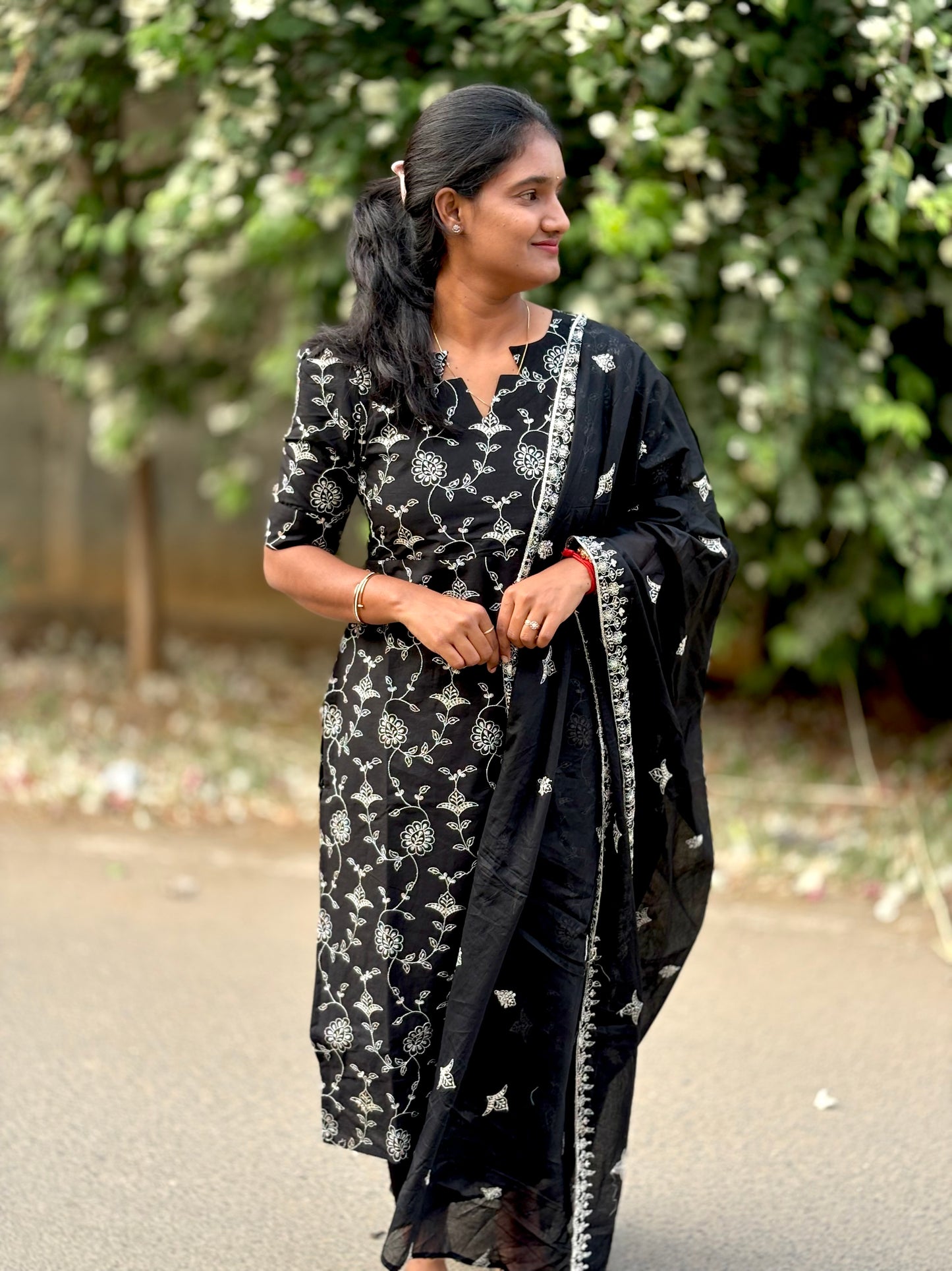 LA313~Black mul chanderi Top, dupatta